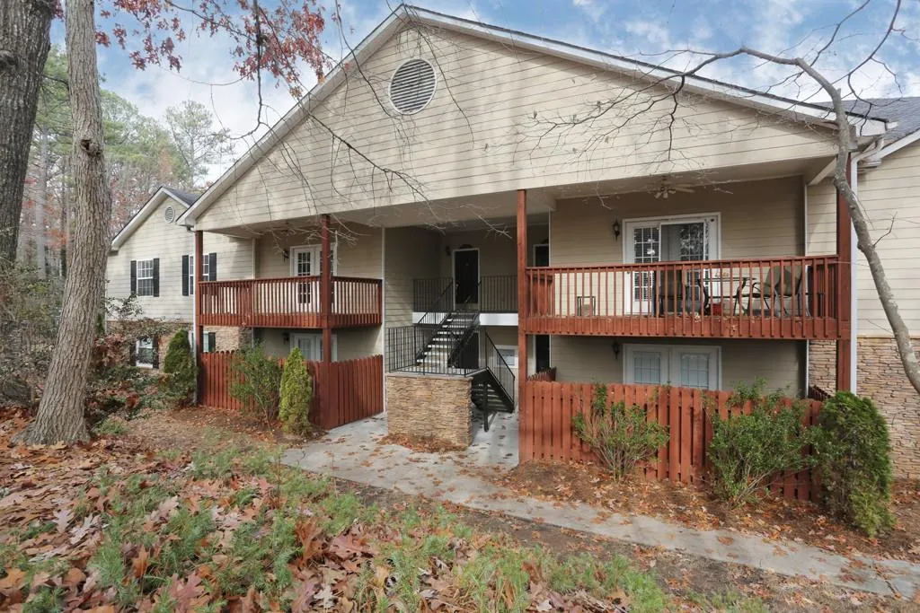 203 Brighton Point Unit 203, Atlanta, Georgia 30328, 2 Bedrooms Bedrooms, ,2 BathroomsBathrooms,Residential,Sold,203 Brighton Point Unit 203,5789331