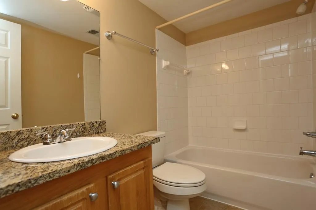 203 Brighton Point Unit 203, Atlanta, Georgia 30328, 2 Bedrooms Bedrooms, ,2 BathroomsBathrooms,Residential,Sold,203 Brighton Point Unit 203,5789331