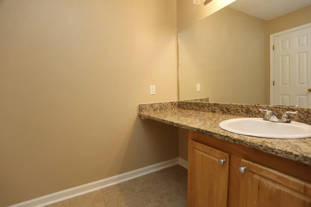 203 Brighton Point Unit 203, Atlanta, Georgia 30328, 2 Bedrooms Bedrooms, ,2 BathroomsBathrooms,Residential,Sold,203 Brighton Point Unit 203,5789331