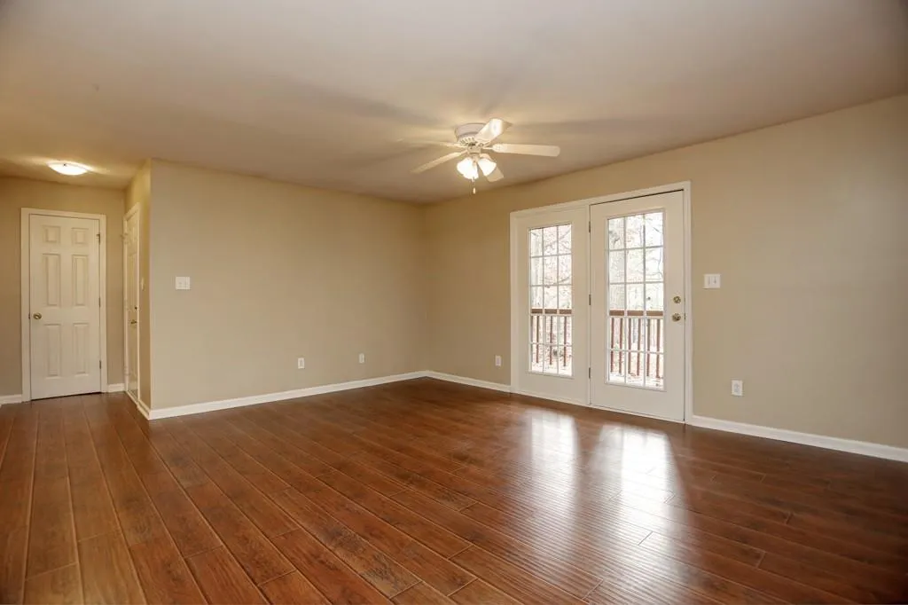 203 Brighton Point Unit 203, Atlanta, Georgia 30328, 2 Bedrooms Bedrooms, ,2 BathroomsBathrooms,Residential,Sold,203 Brighton Point Unit 203,5789331