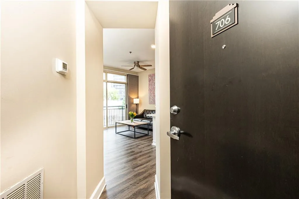 2626 Peachtree Road Nw Unit 706, Atlanta, Georgia 30305, 1 Bedroom Bedrooms, ,1 BathroomBathrooms,Residential,For Sale,2626 Peachtree Road Nw Unit 706,7511975