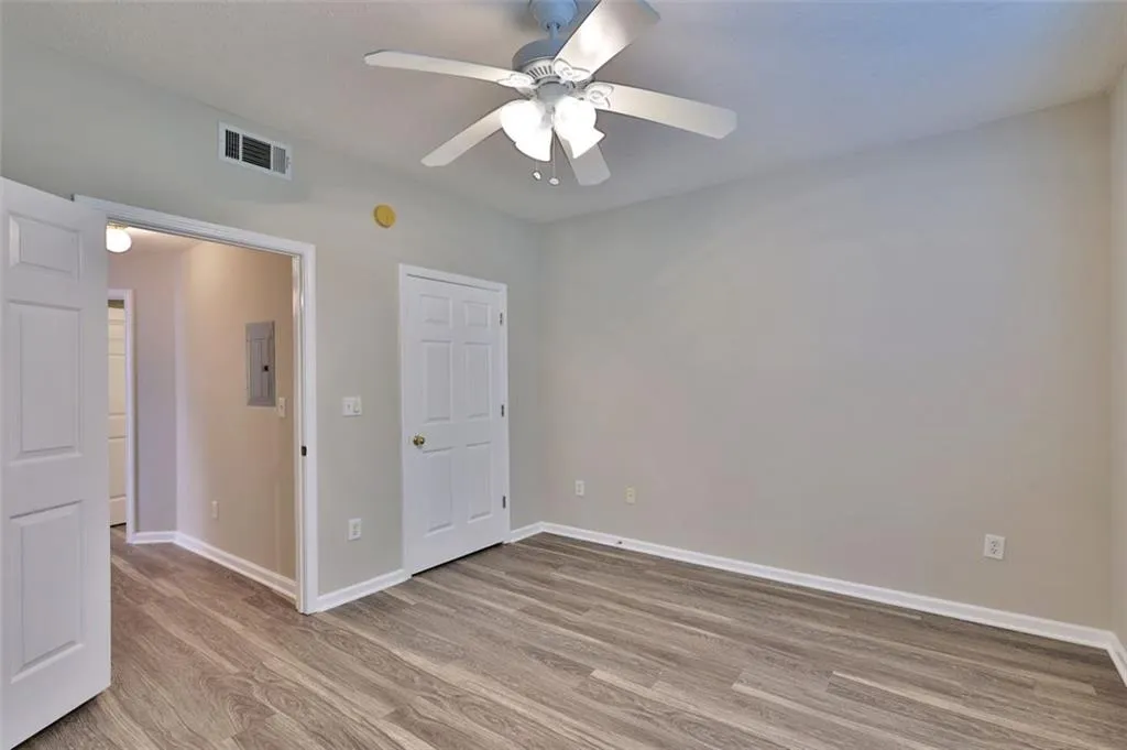 5559 Glenridge Drive Unit 1301, Sandy Springs, Georgia 30342, 2 Bedrooms Bedrooms, ,1 BathroomBathrooms,Residential,Sold,5559 Glenridge Drive Unit 1301,6928675