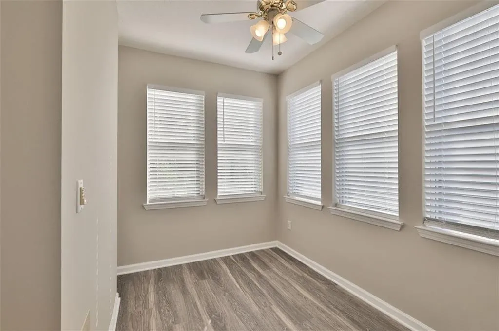 5559 Glenridge Drive Unit 1301, Sandy Springs, Georgia 30342, 2 Bedrooms Bedrooms, ,1 BathroomBathrooms,Residential,Sold,5559 Glenridge Drive Unit 1301,6928675