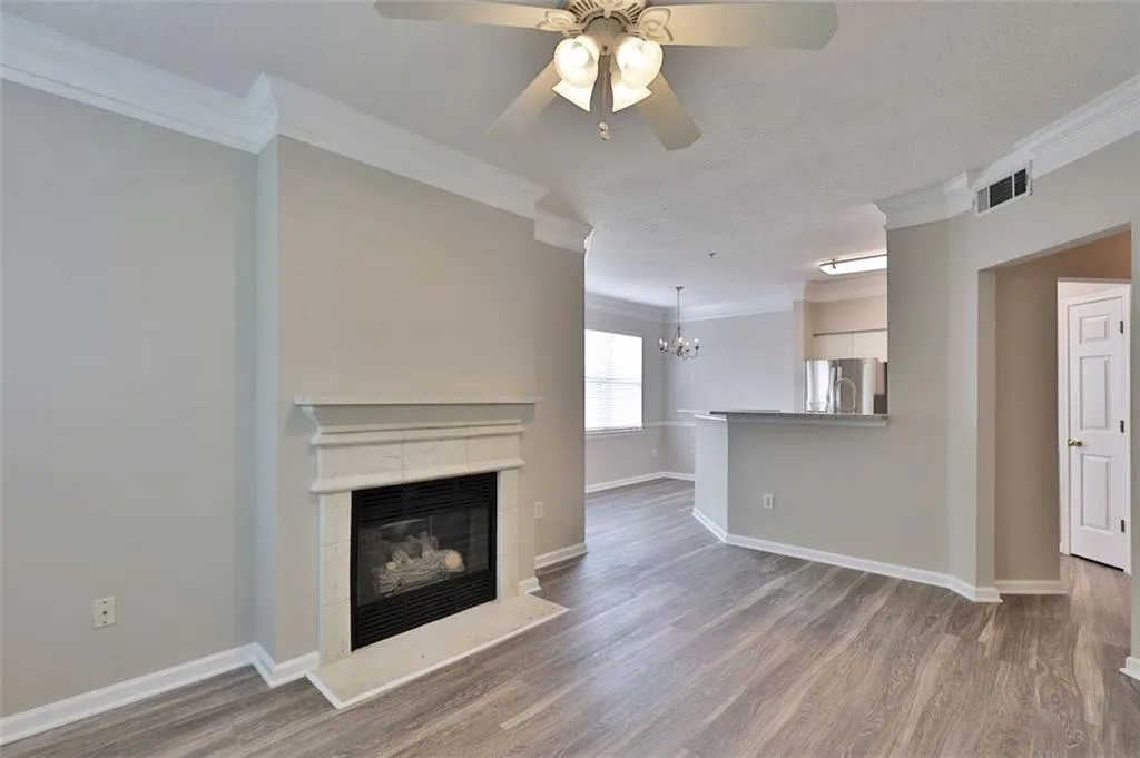 5559 Glenridge Drive Unit 1301, Sandy Springs, Georgia 30342, 2 Bedrooms Bedrooms, ,1 BathroomBathrooms,Residential,Sold,5559 Glenridge Drive Unit 1301,6928675