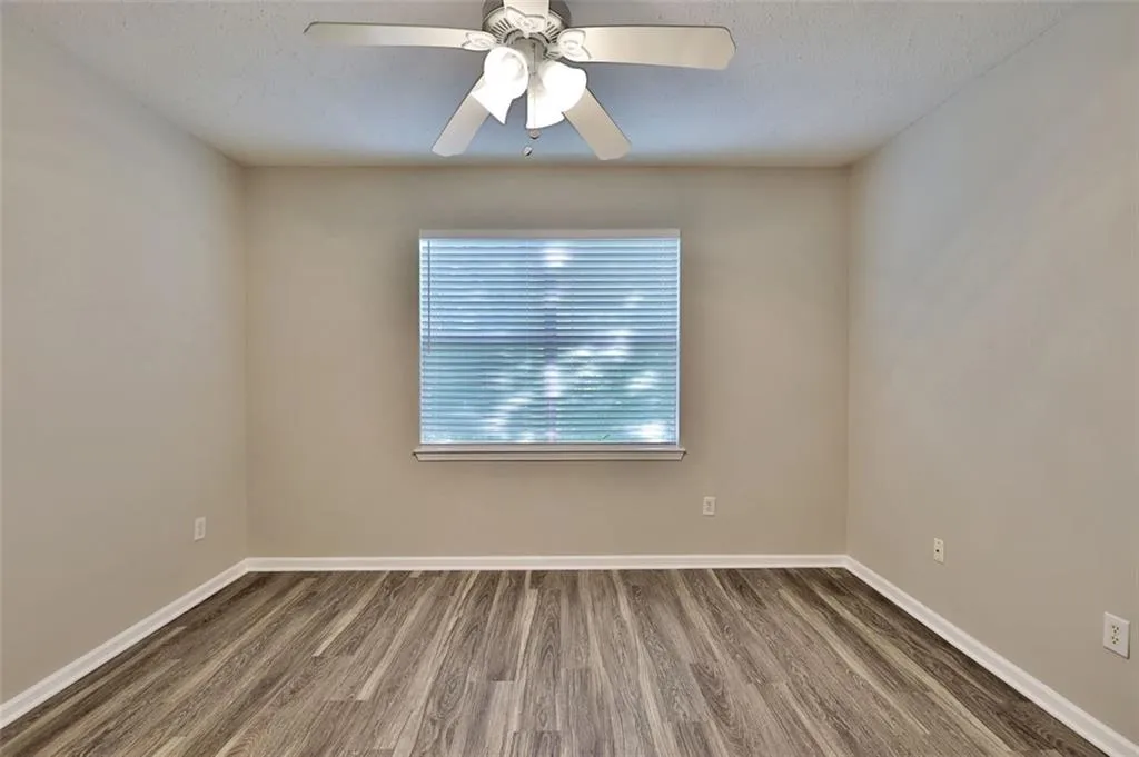 5559 Glenridge Drive Unit 1301, Sandy Springs, Georgia 30342, 2 Bedrooms Bedrooms, ,1 BathroomBathrooms,Residential,Sold,5559 Glenridge Drive Unit 1301,6928675