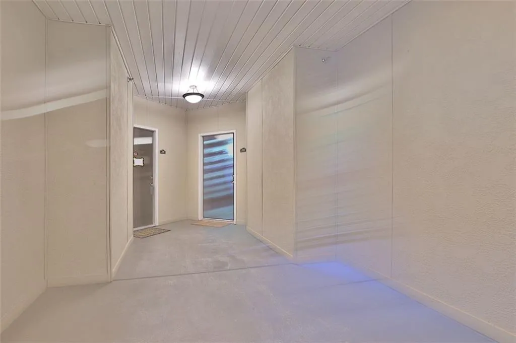 5559 Glenridge Drive Unit 1301, Sandy Springs, Georgia 30342, 2 Bedrooms Bedrooms, ,1 BathroomBathrooms,Residential,Sold,5559 Glenridge Drive Unit 1301,6928675