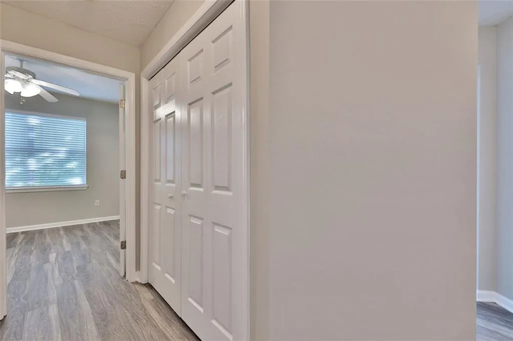 5559 Glenridge Drive Unit 1301, Sandy Springs, Georgia 30342, 2 Bedrooms Bedrooms, ,1 BathroomBathrooms,Residential,Sold,5559 Glenridge Drive Unit 1301,6928675