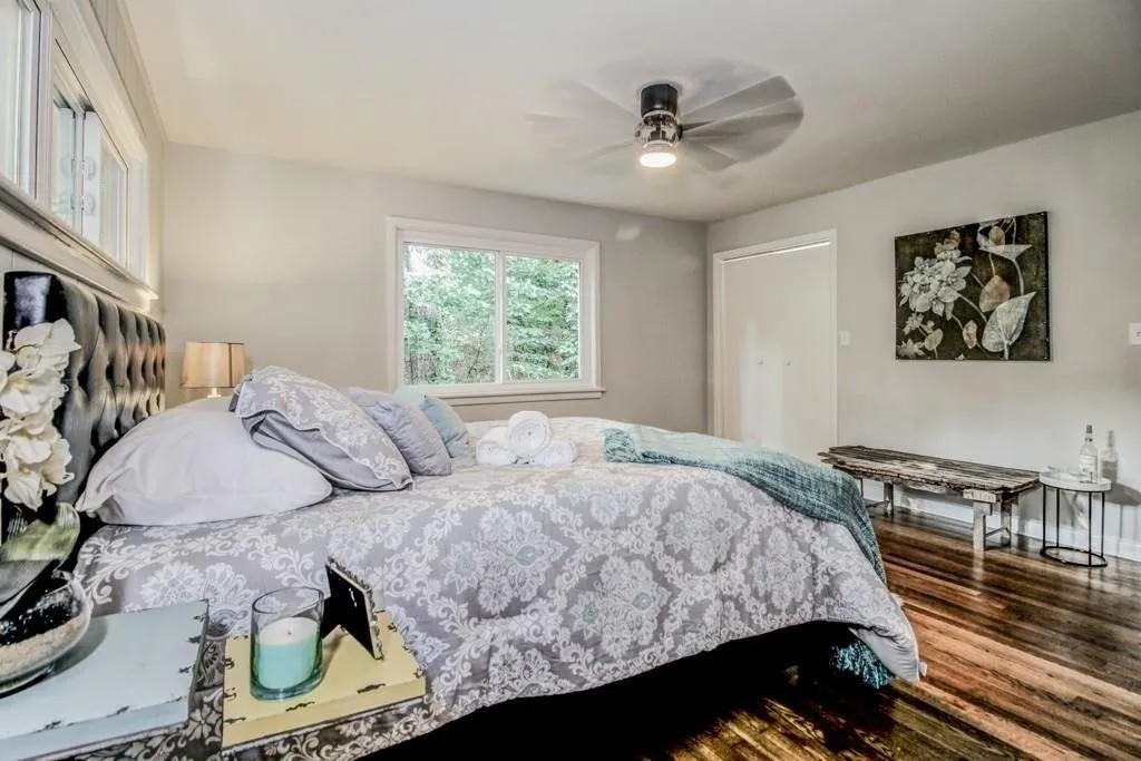 5890 Kayron Drive, Atlanta, Georgia 30328, 4 Bedrooms Bedrooms, ,3 BathroomsBathrooms,Residential,Sold,5890 Kayron Drive,6710387