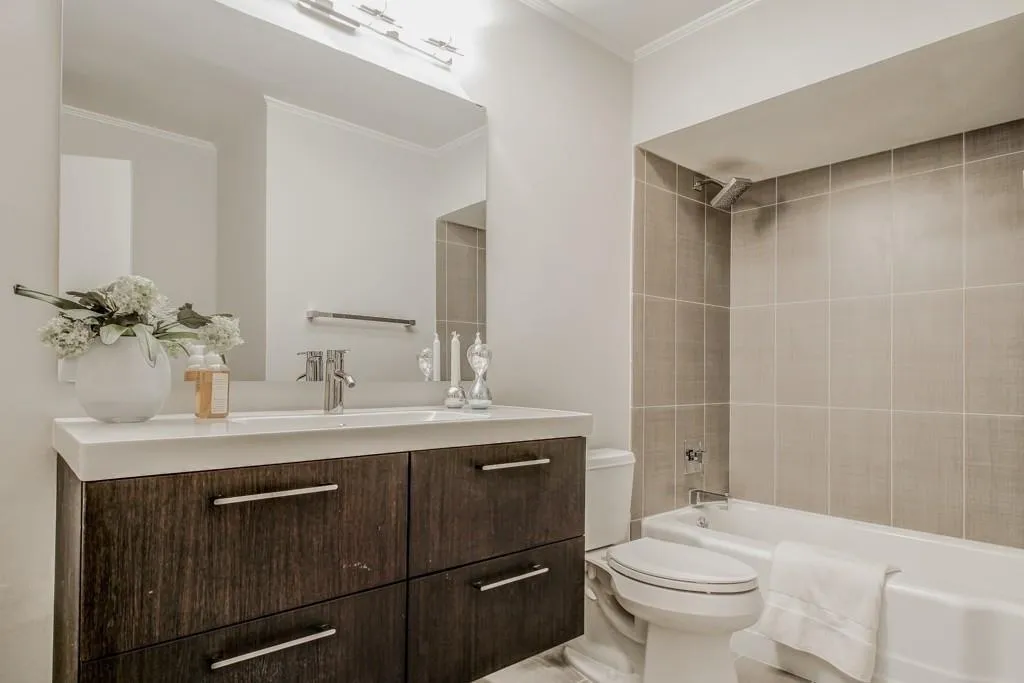 5890 Kayron Drive, Atlanta, Georgia 30328, 4 Bedrooms Bedrooms, ,3 BathroomsBathrooms,Residential,Sold,5890 Kayron Drive,6710387