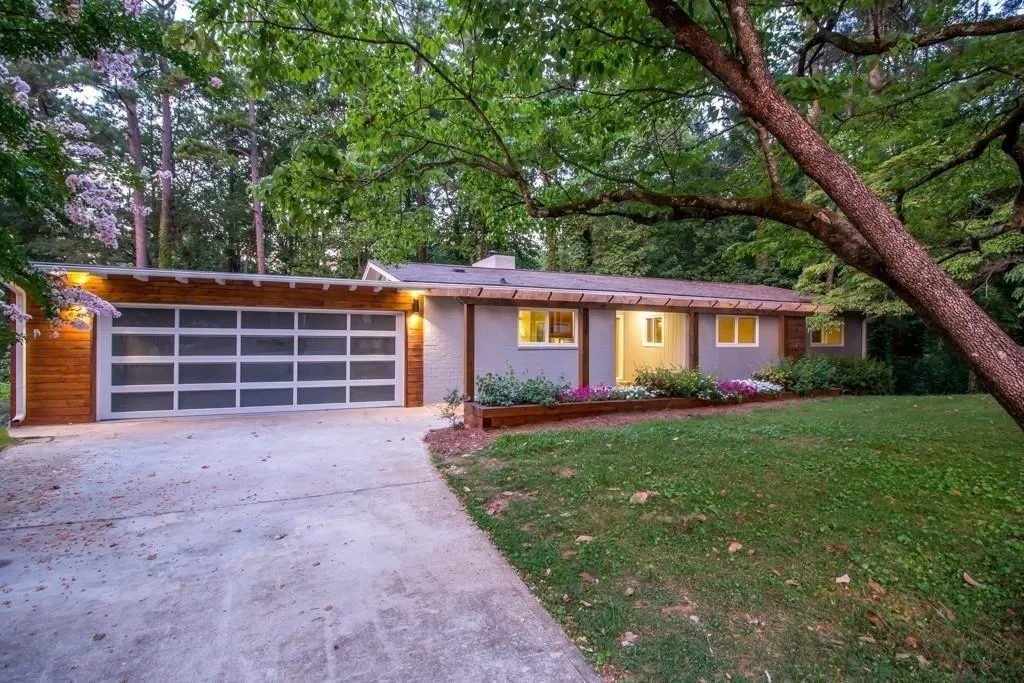 5890 Kayron Drive, Atlanta, Georgia 30328, 4 Bedrooms Bedrooms, ,3 BathroomsBathrooms,Residential,Sold,5890 Kayron Drive,6710387