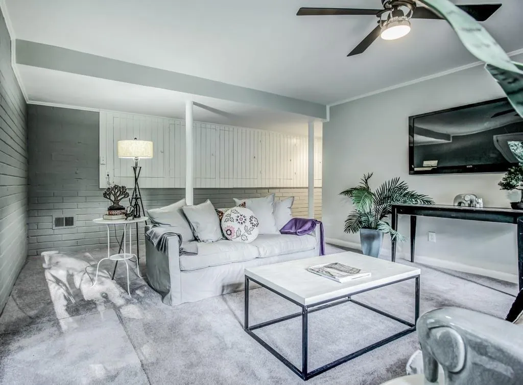 5890 Kayron Drive, Atlanta, Georgia 30328, 4 Bedrooms Bedrooms, ,3 BathroomsBathrooms,Residential,Sold,5890 Kayron Drive,6710387