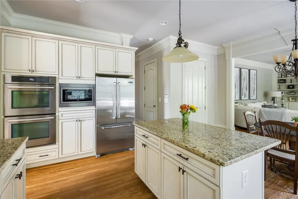 6312 Mount Vernon Oaks Drive, Sandy Springs, Georgia 30328, 5 Bedrooms Bedrooms, ,4 BathroomsBathrooms,Residential,Sold,6312 Mount Vernon Oaks Drive,6959108