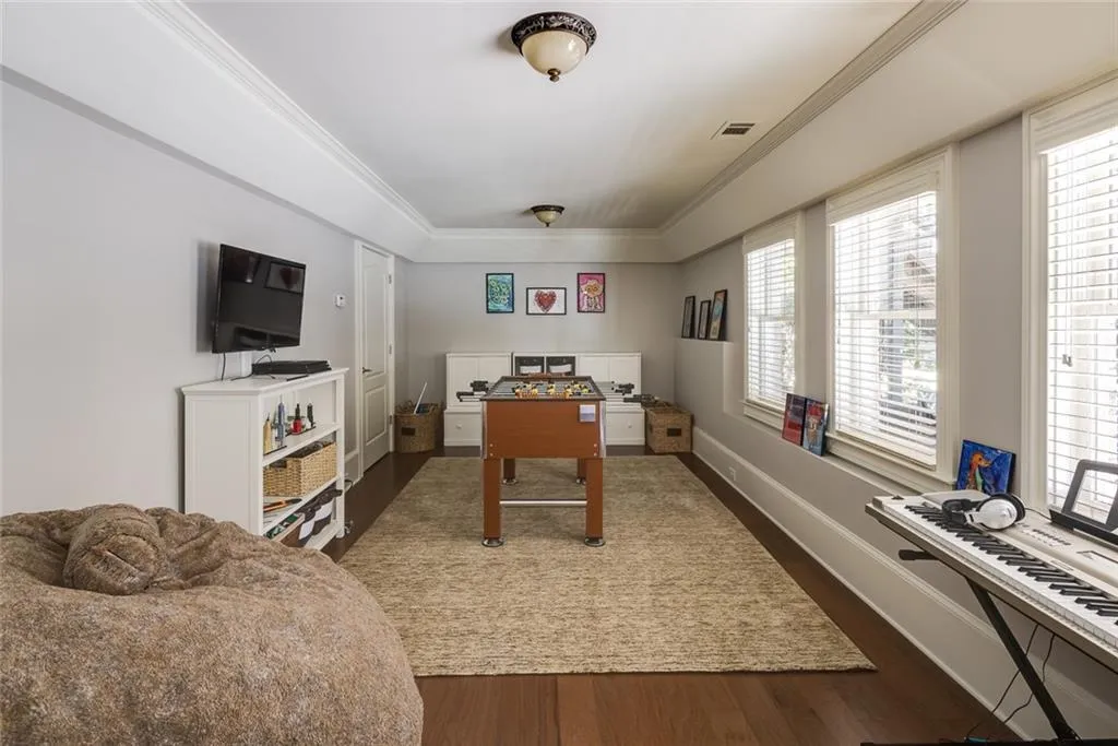 6312 Mount Vernon Oaks Drive, Sandy Springs, Georgia 30328, 5 Bedrooms Bedrooms, ,4 BathroomsBathrooms,Residential,Sold,6312 Mount Vernon Oaks Drive,6959108