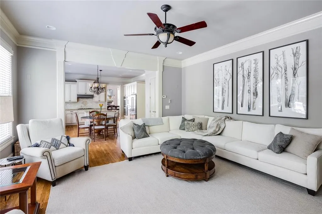 6312 Mount Vernon Oaks Drive, Sandy Springs, Georgia 30328, 5 Bedrooms Bedrooms, ,4 BathroomsBathrooms,Residential,Sold,6312 Mount Vernon Oaks Drive,6959108