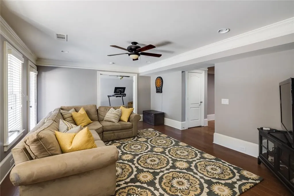 6312 Mount Vernon Oaks Drive, Sandy Springs, Georgia 30328, 5 Bedrooms Bedrooms, ,4 BathroomsBathrooms,Residential,Sold,6312 Mount Vernon Oaks Drive,6959108