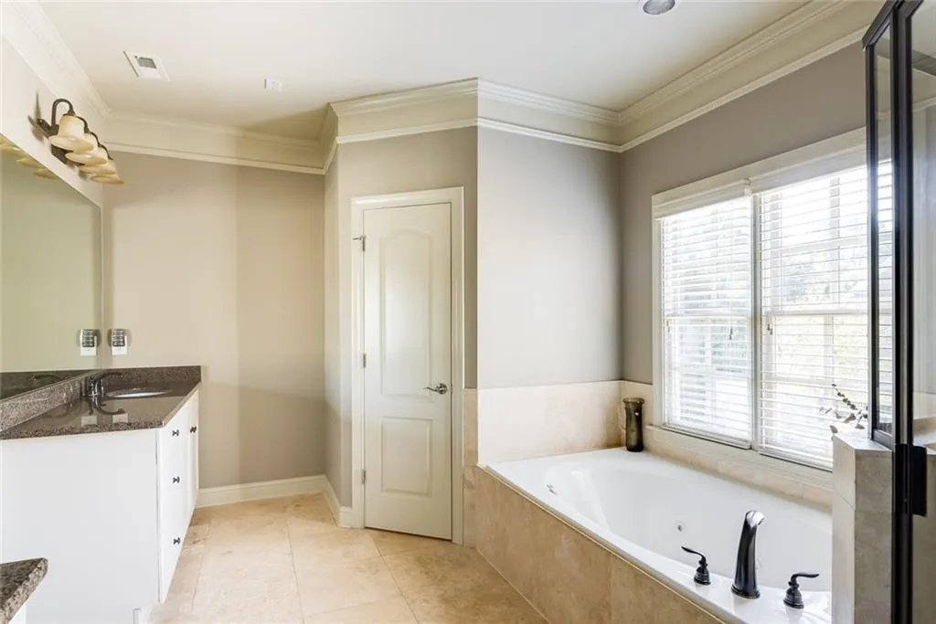 6312 Mount Vernon Oaks Drive, Sandy Springs, Georgia 30328, 5 Bedrooms Bedrooms, ,4 BathroomsBathrooms,Residential,Sold,6312 Mount Vernon Oaks Drive,6959108