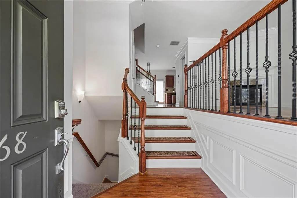 Entry/Foyer