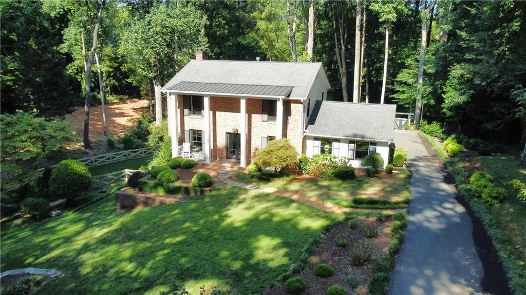7220 Twin Branch Road, Atlanta, Georgia 30328, 4 Bedrooms Bedrooms, ,2 BathroomsBathrooms,Residential,Sold,7220 Twin Branch Road,7444086