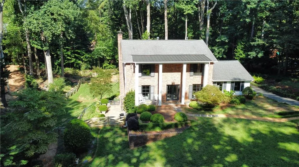 7220 Twin Branch Road, Atlanta, Georgia 30328, 4 Bedrooms Bedrooms, ,2 BathroomsBathrooms,Residential,Sold,7220 Twin Branch Road,7444086