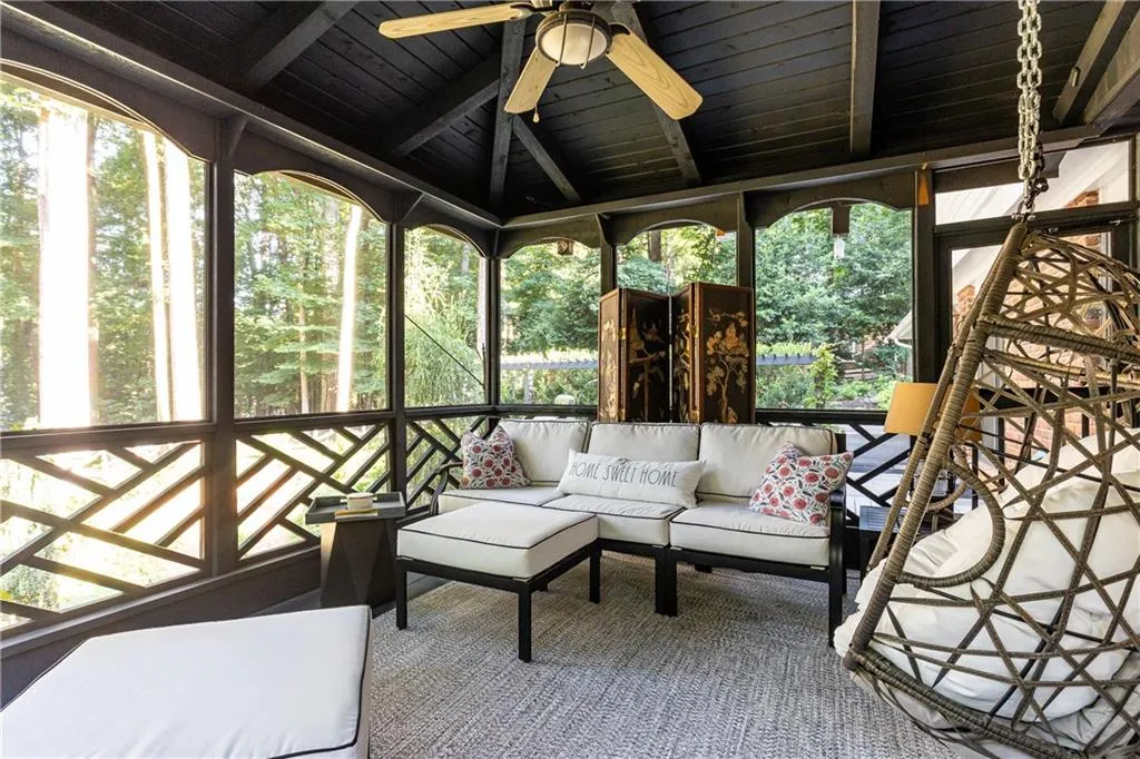 7220 Twin Branch Road, Atlanta, Georgia 30328, 4 Bedrooms Bedrooms, ,2 BathroomsBathrooms,Residential,Sold,7220 Twin Branch Road,7444086