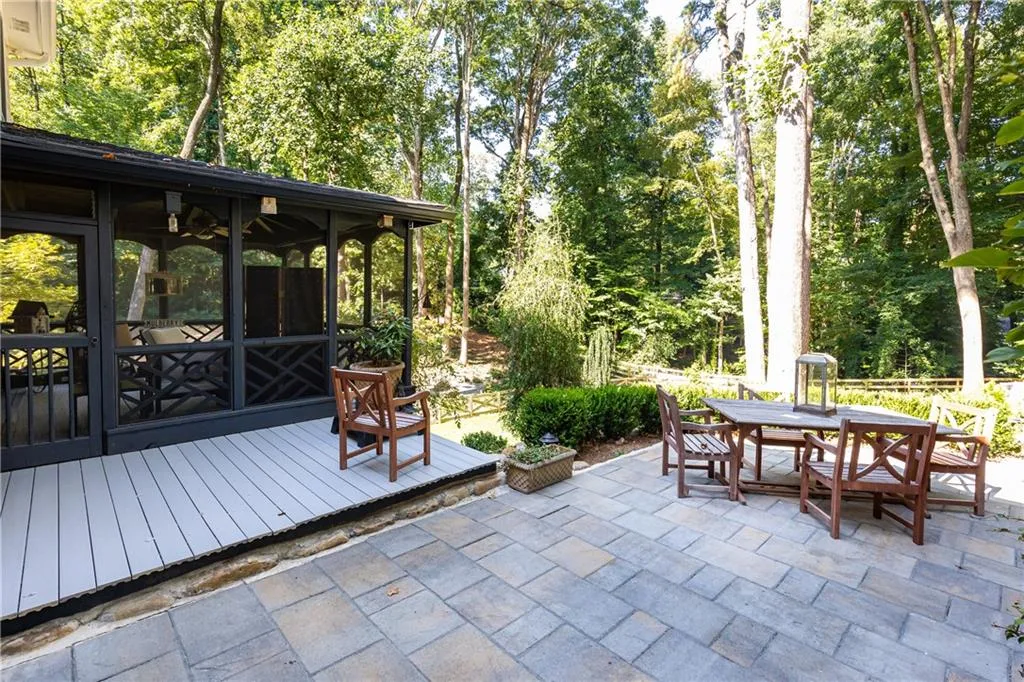 7220 Twin Branch Road, Atlanta, Georgia 30328, 4 Bedrooms Bedrooms, ,2 BathroomsBathrooms,Residential,Sold,7220 Twin Branch Road,7444086