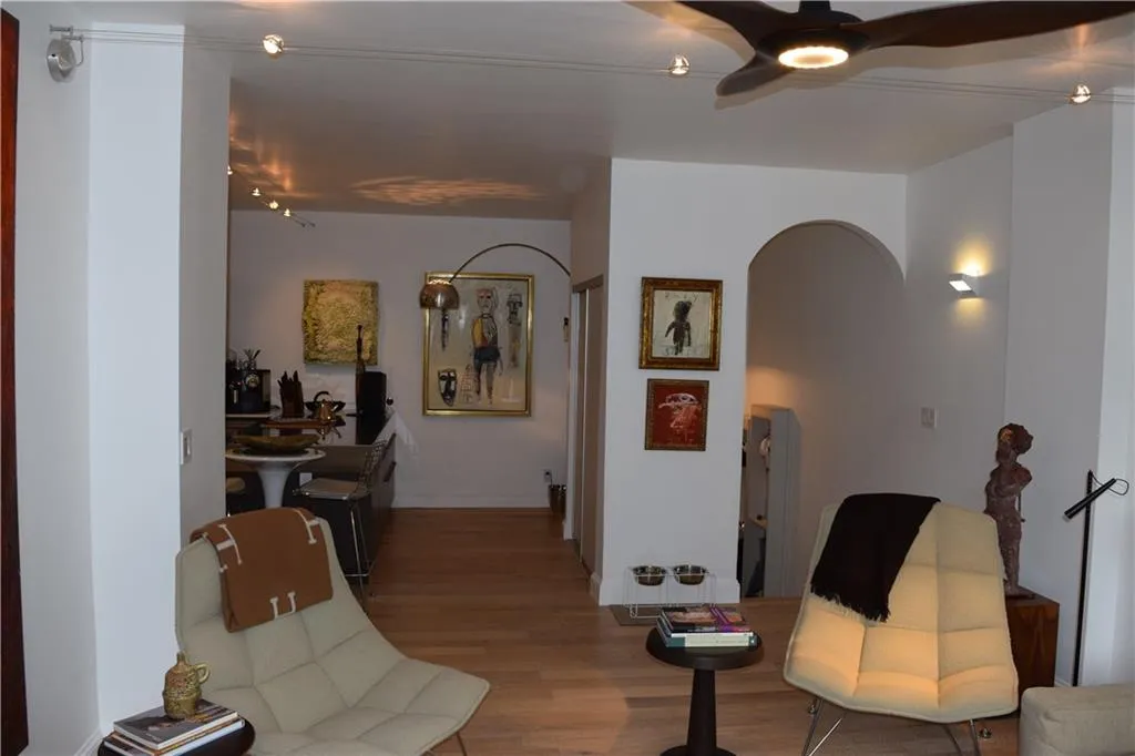 145 15th Street Ne Unit 207, Atlanta, Georgia 30309, 1 Bedroom Bedrooms, ,1 BathroomBathrooms,Residential,Sold,145 15th Street Ne Unit 207,5893122