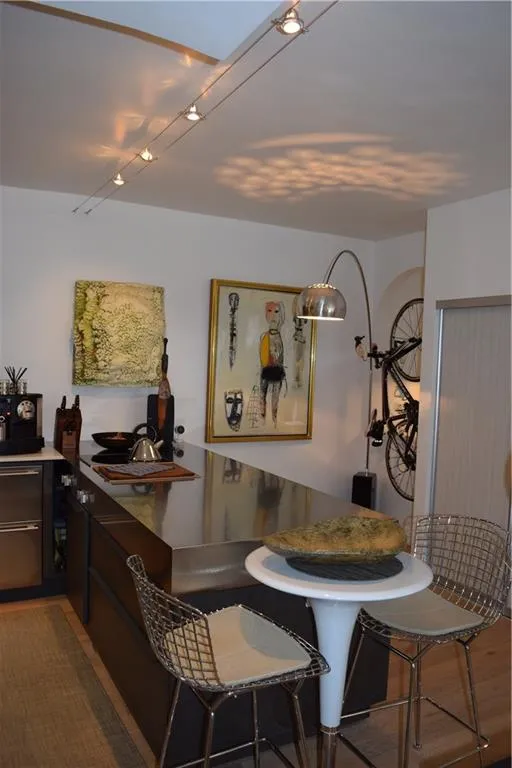 145 15th Street Ne Unit 207, Atlanta, Georgia 30309, 1 Bedroom Bedrooms, ,1 BathroomBathrooms,Residential,Sold,145 15th Street Ne Unit 207,5893122