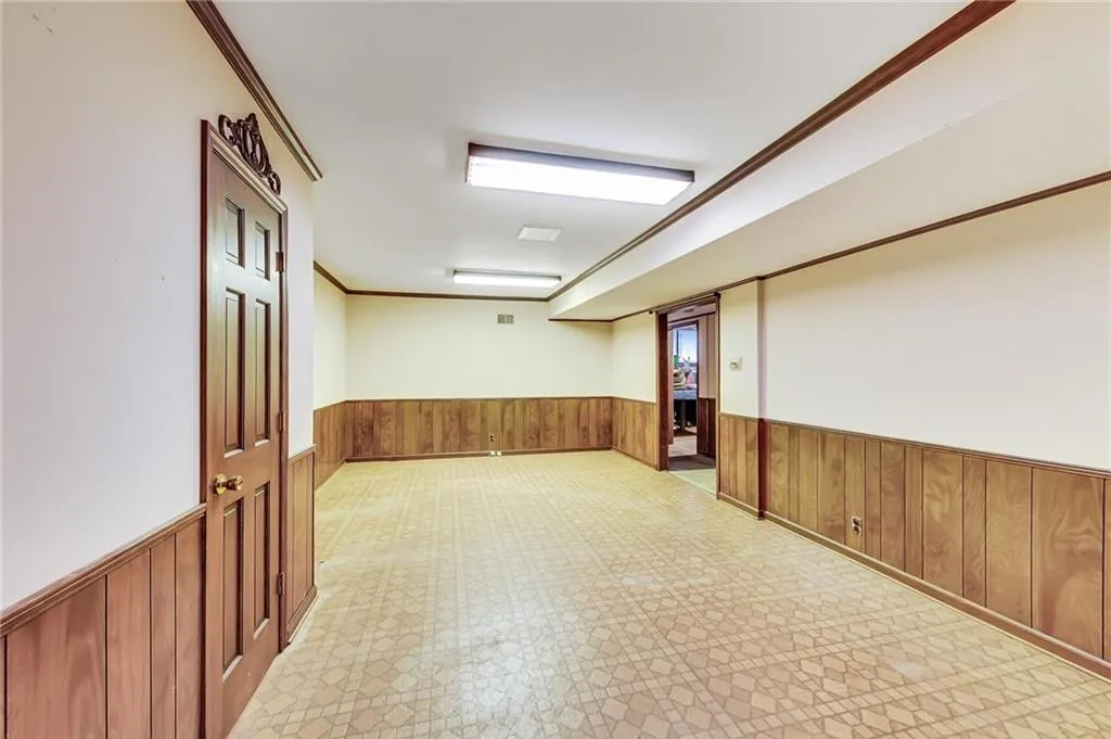 635 Spalding Drive, Sandy Springs, Georgia 30328, 5 Bedrooms Bedrooms, ,3 BathroomsBathrooms,Residential,Sold,635 Spalding Drive,7071352