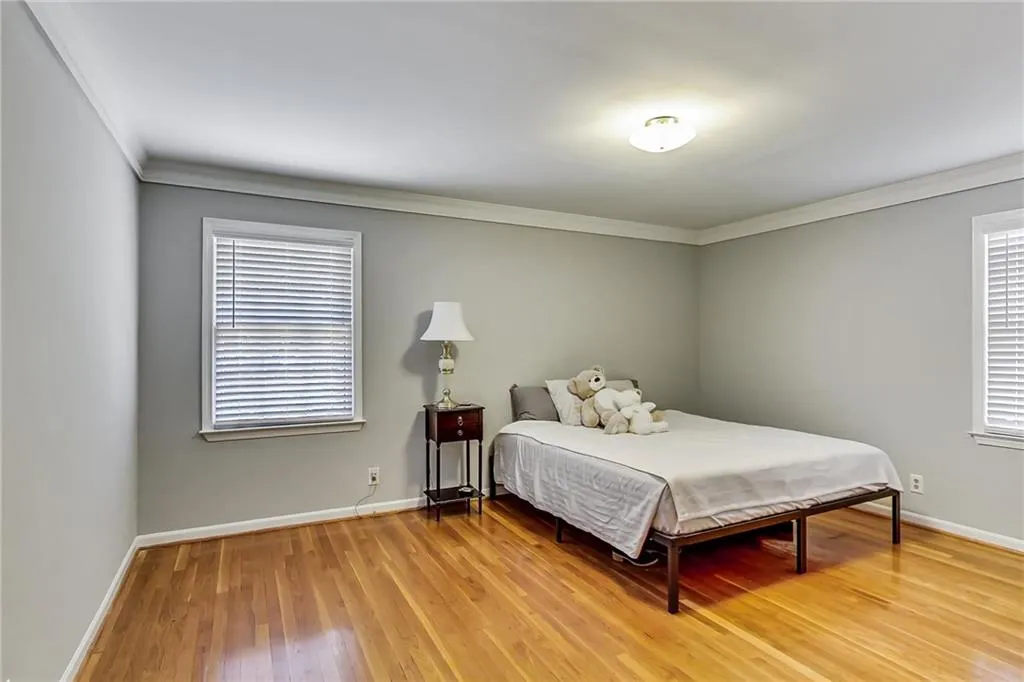 635 Spalding Drive, Sandy Springs, Georgia 30328, 5 Bedrooms Bedrooms, ,3 BathroomsBathrooms,Residential,Sold,635 Spalding Drive,7071352