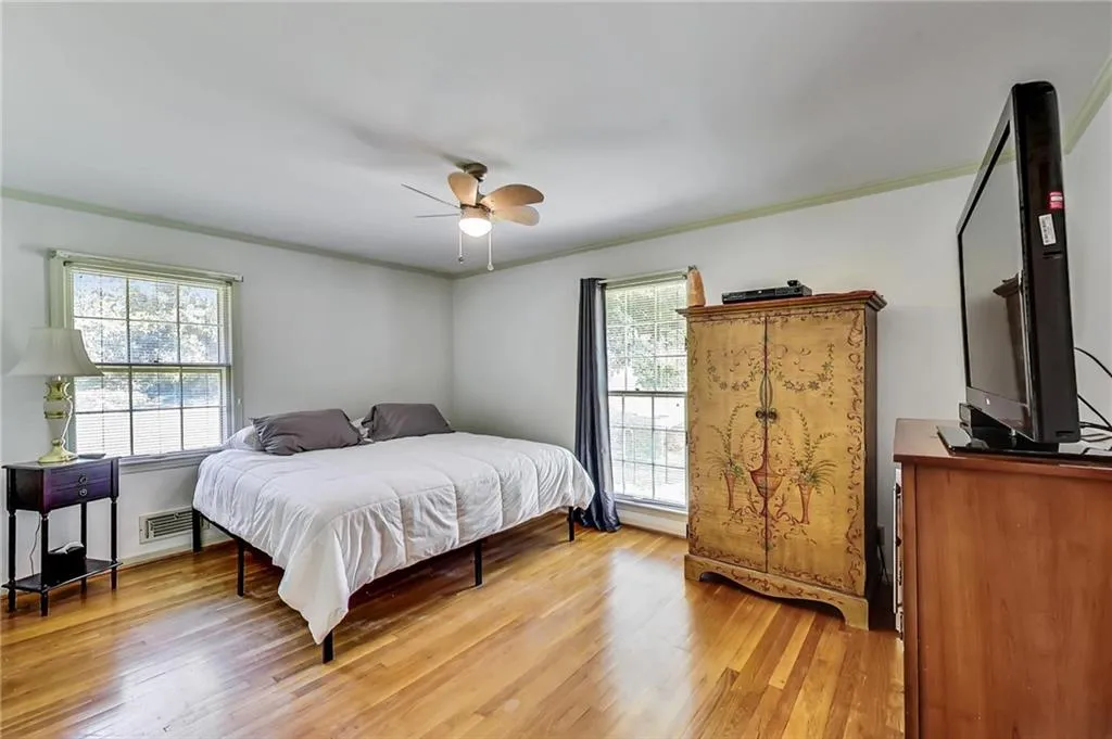 635 Spalding Drive, Sandy Springs, Georgia 30328, 5 Bedrooms Bedrooms, ,3 BathroomsBathrooms,Residential,Sold,635 Spalding Drive,7071352