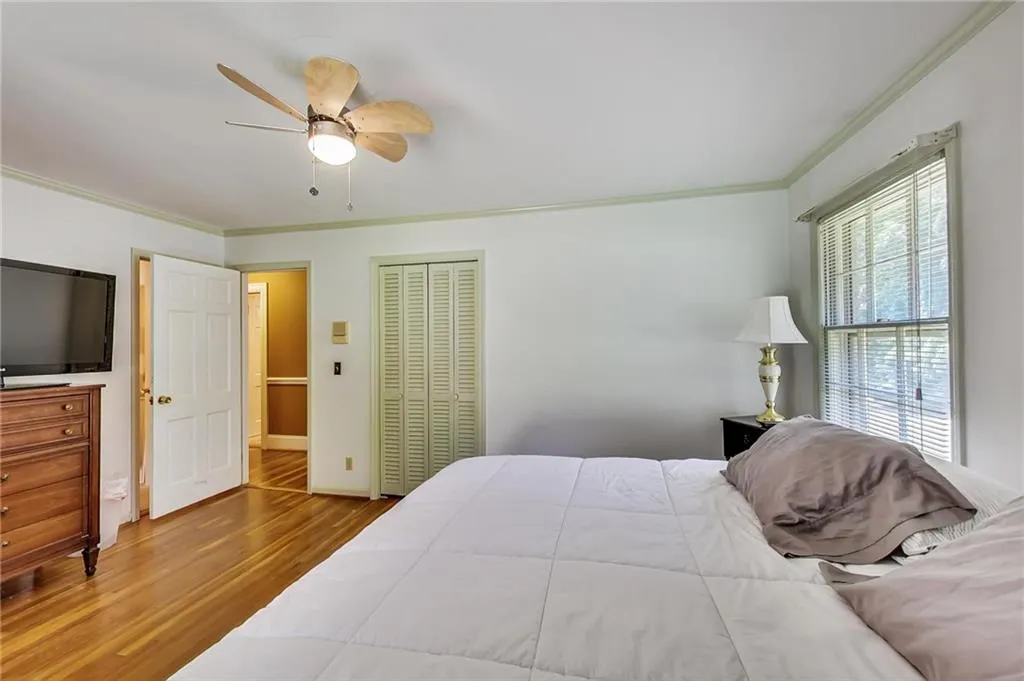 635 Spalding Drive, Sandy Springs, Georgia 30328, 5 Bedrooms Bedrooms, ,3 BathroomsBathrooms,Residential,Sold,635 Spalding Drive,7071352