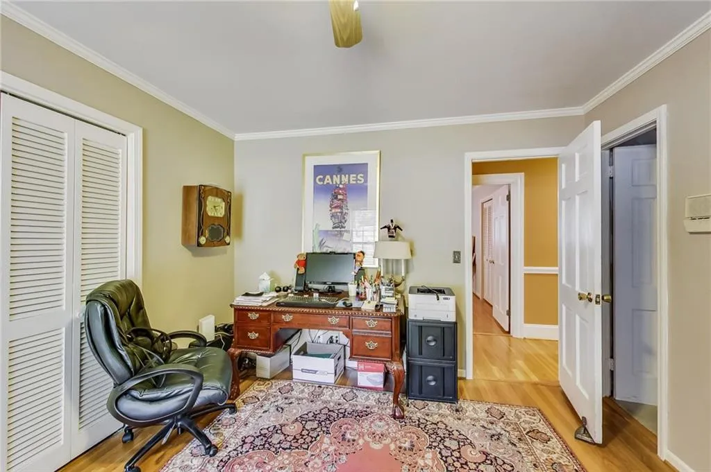 635 Spalding Drive, Sandy Springs, Georgia 30328, 5 Bedrooms Bedrooms, ,3 BathroomsBathrooms,Residential,Sold,635 Spalding Drive,7071352