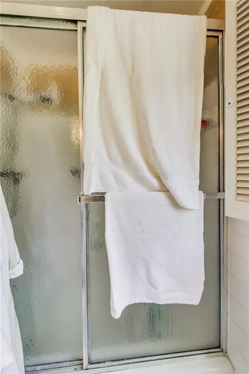 635 Spalding Drive, Sandy Springs, Georgia 30328, 5 Bedrooms Bedrooms, ,3 BathroomsBathrooms,Residential,Sold,635 Spalding Drive,7071352