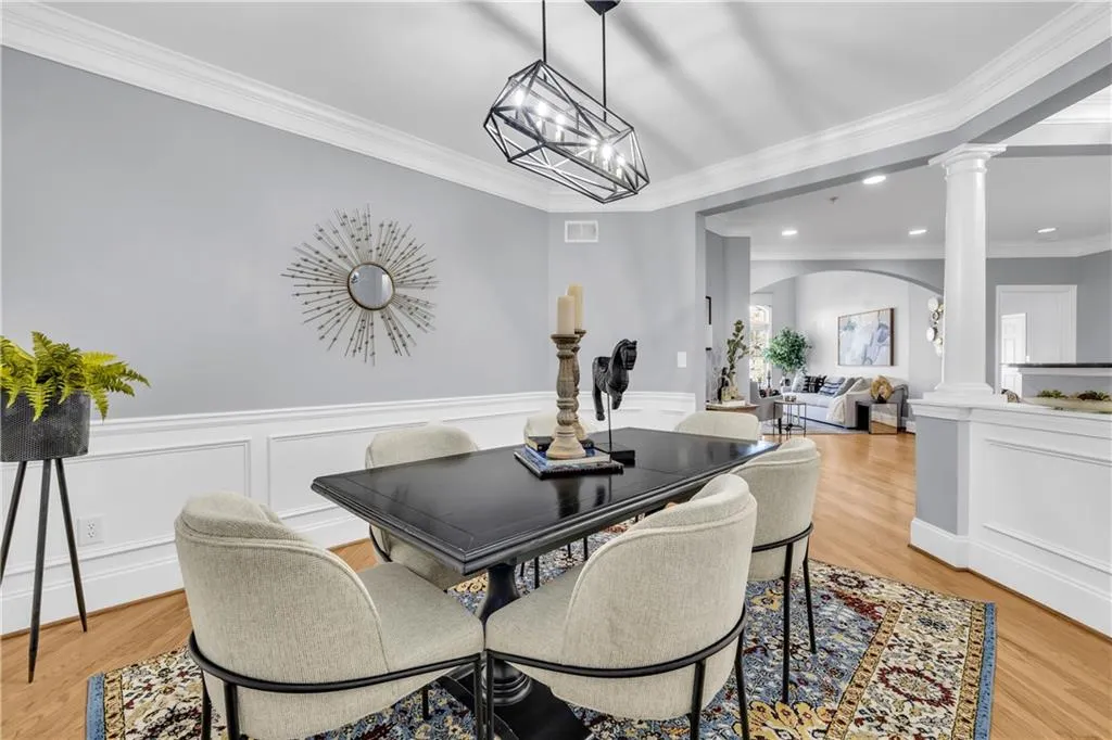 4100 Paces Walk Se Unit 2304, Atlanta, Georgia 30339, 3 Bedrooms Bedrooms, 0 ,2 BathroomsBathrooms,Residential,Sold,4100 Paces Walk Se Unit 2304,7718005
