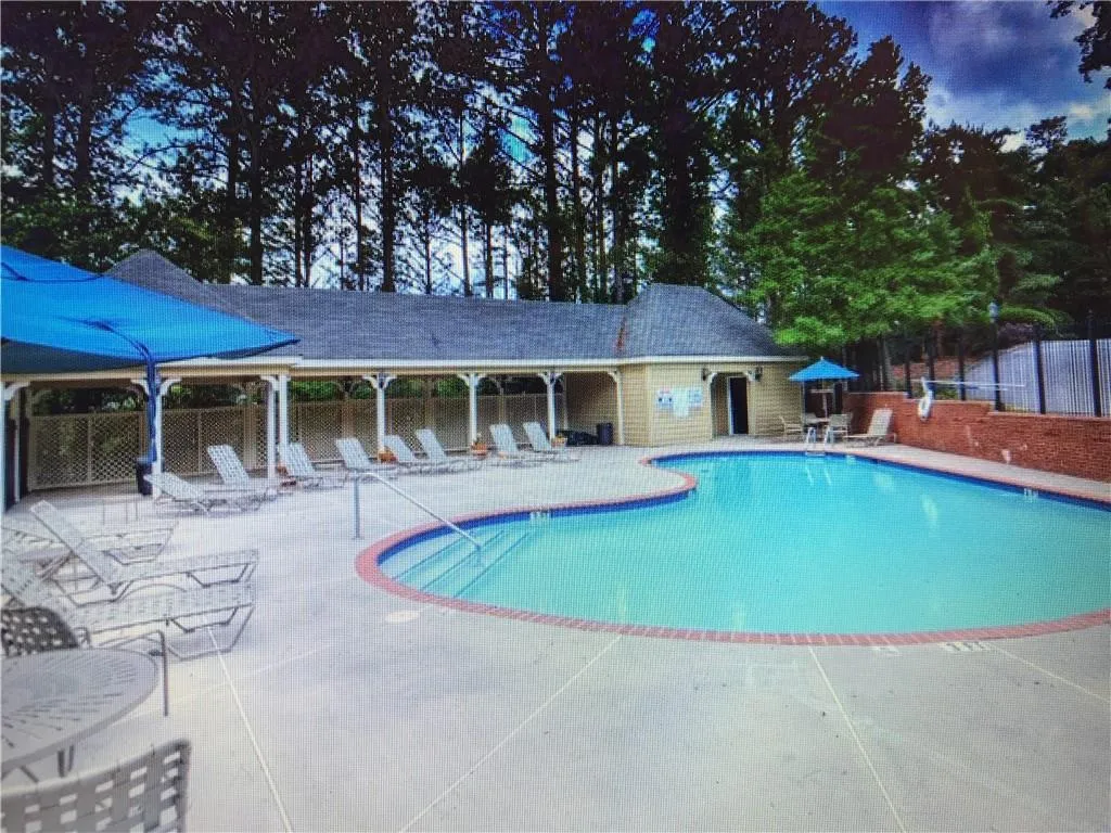 1000 Camden Court Nw, Sandy Springs, Georgia 30327, 2 Bedrooms Bedrooms, ,2 BathroomsBathrooms,Residential,Sold,1000 Camden Court Nw,6508583