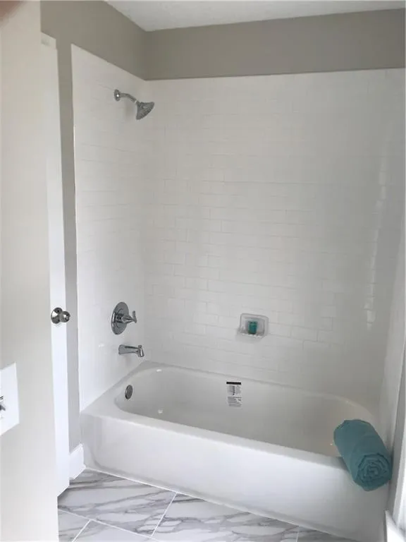 1000 Camden Court Nw, Sandy Springs, Georgia 30327, 2 Bedrooms Bedrooms, ,2 BathroomsBathrooms,Residential,Sold,1000 Camden Court Nw,6508583