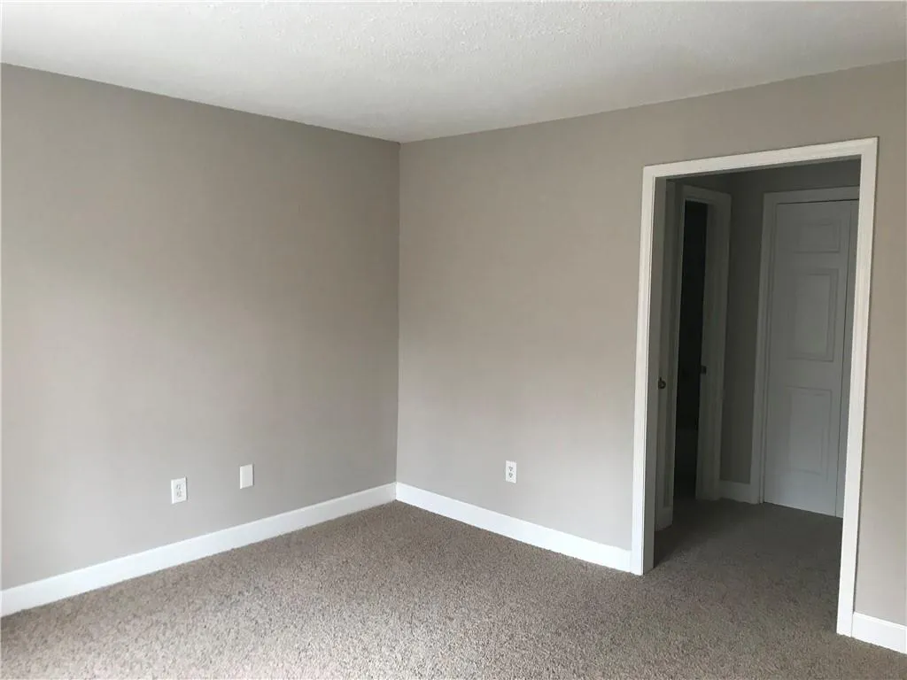 1000 Camden Court Nw, Sandy Springs, Georgia 30327, 2 Bedrooms Bedrooms, ,2 BathroomsBathrooms,Residential,Sold,1000 Camden Court Nw,6508583