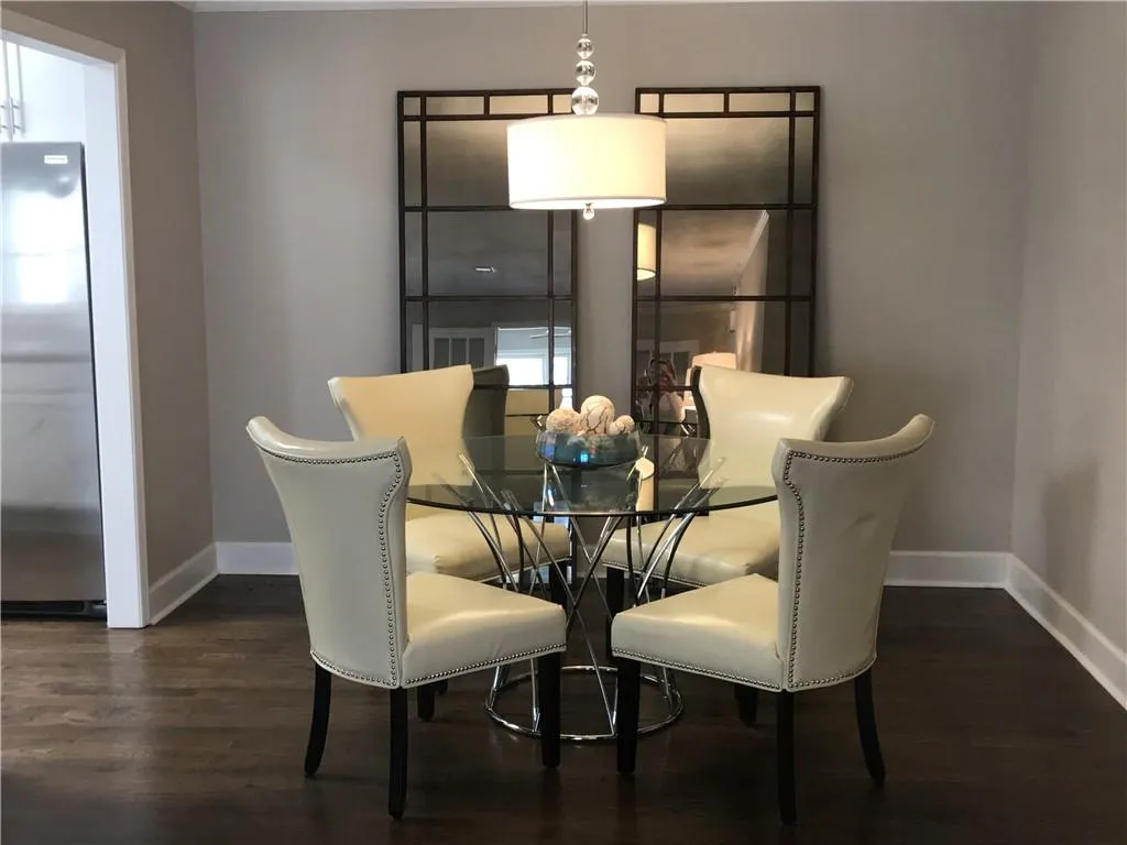 1000 Camden Court Nw, Sandy Springs, Georgia 30327, 2 Bedrooms Bedrooms, ,2 BathroomsBathrooms,Residential,Sold,1000 Camden Court Nw,6508583