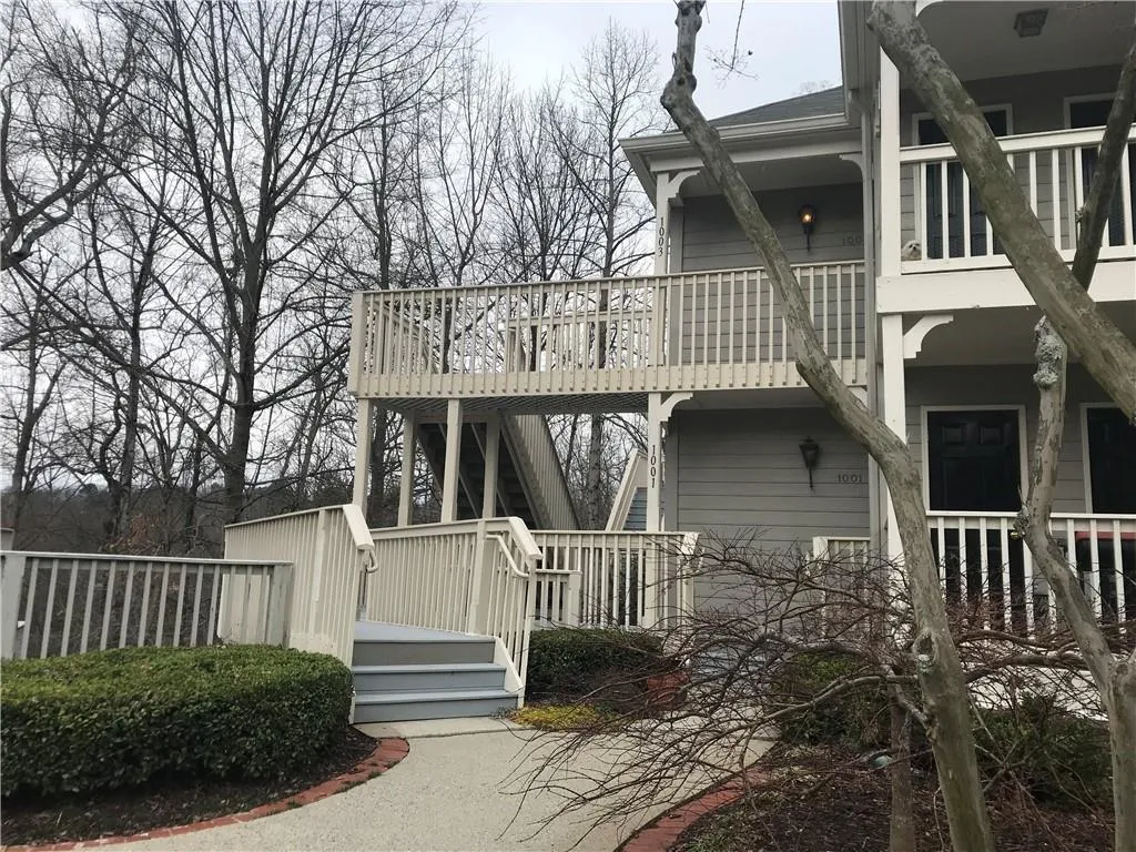 1000 Camden Court Nw, Sandy Springs, Georgia 30327, 2 Bedrooms Bedrooms, ,2 BathroomsBathrooms,Residential,Sold,1000 Camden Court Nw,6508583