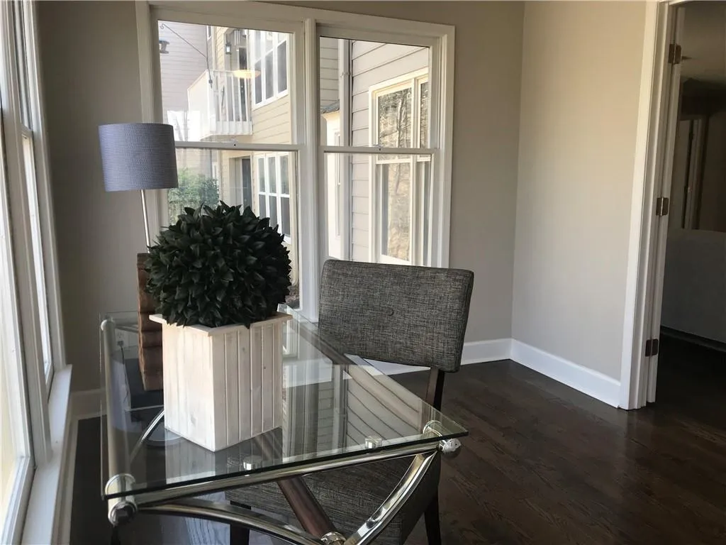 1000 Camden Court Nw, Sandy Springs, Georgia 30327, 2 Bedrooms Bedrooms, ,2 BathroomsBathrooms,Residential,Sold,1000 Camden Court Nw,6508583