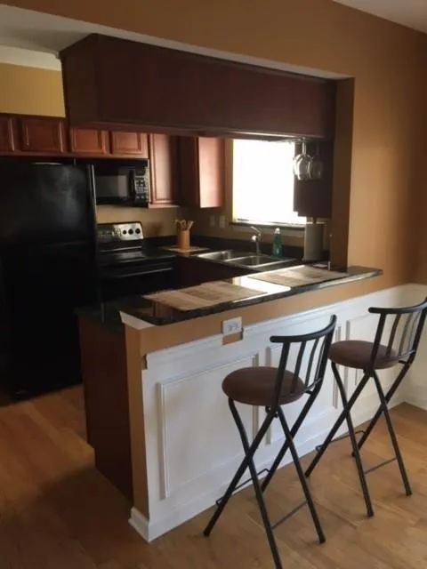 6940 Roswell Road Unit 9 D, Sandy Springs, Georgia 30328, 2 Bedrooms Bedrooms, ,1 BathroomBathrooms,Residential,Sold,6940 Roswell Road Unit 9 D,5771137