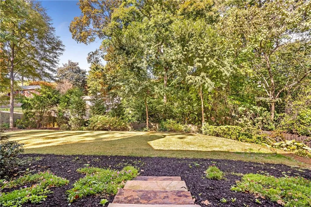 254 Elden Drive, Atlanta, Georgia 30342, 6 Bedrooms Bedrooms, ,6 BathroomsBathrooms,Residential,Sold,254 Elden Drive,7112681