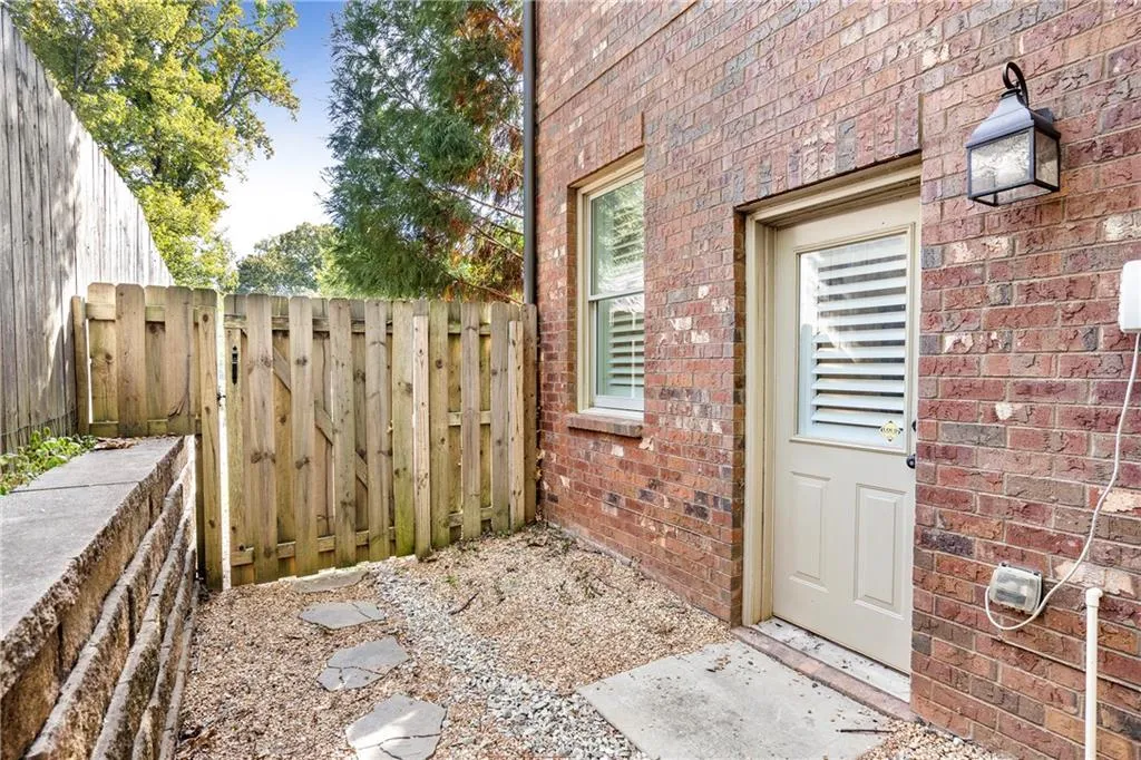 254 Elden Drive, Atlanta, Georgia 30342, 6 Bedrooms Bedrooms, ,6 BathroomsBathrooms,Residential,Sold,254 Elden Drive,7112681