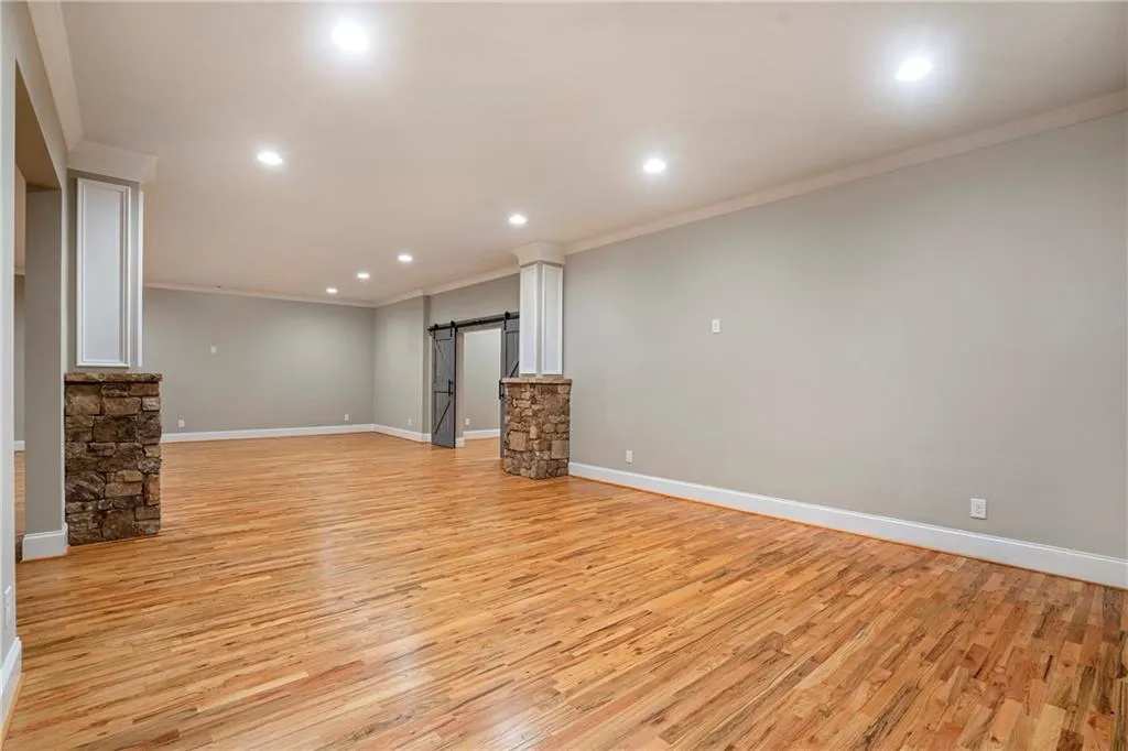 254 Elden Drive, Atlanta, Georgia 30342, 6 Bedrooms Bedrooms, ,6 BathroomsBathrooms,Residential,Sold,254 Elden Drive,7112681