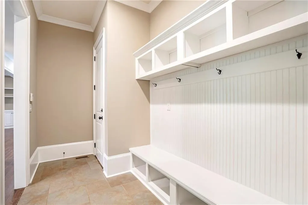 254 Elden Drive, Atlanta, Georgia 30342, 6 Bedrooms Bedrooms, ,6 BathroomsBathrooms,Residential,Sold,254 Elden Drive,7112681