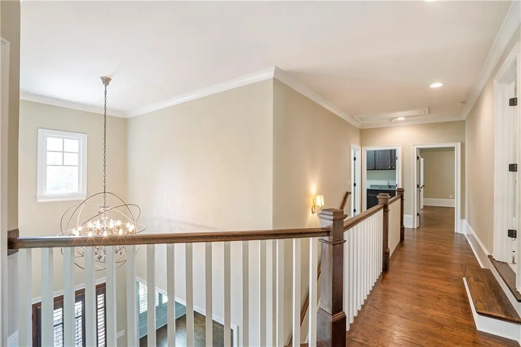 254 Elden Drive, Atlanta, Georgia 30342, 6 Bedrooms Bedrooms, ,6 BathroomsBathrooms,Residential,Sold,254 Elden Drive,7112681