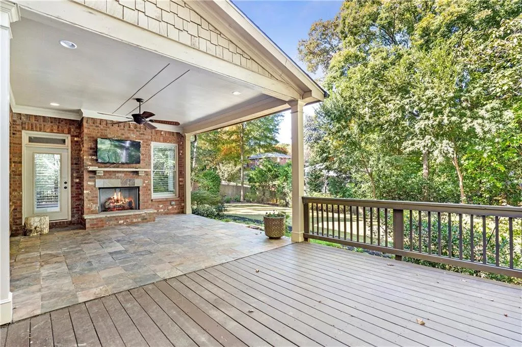 254 Elden Drive, Atlanta, Georgia 30342, 6 Bedrooms Bedrooms, ,6 BathroomsBathrooms,Residential,Sold,254 Elden Drive,7112681