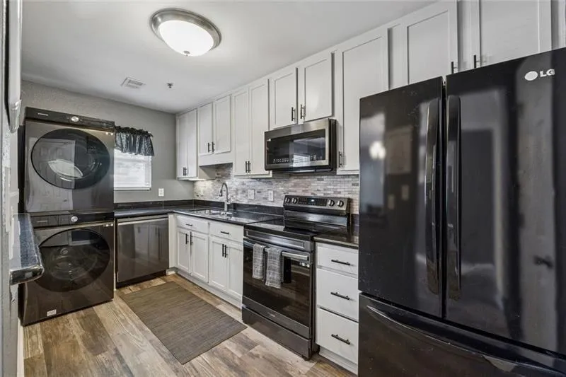 135 N River Drive Unit G, Atlanta, Georgia 30350, 2 Bedrooms Bedrooms, ,2 BathroomsBathrooms,Residential,For Sale,135 N River Drive Unit G,7617151