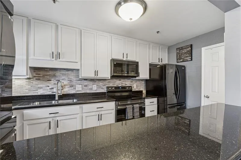 135 N River Drive Unit G, Atlanta, Georgia 30350, 2 Bedrooms Bedrooms, ,2 BathroomsBathrooms,Residential,For Sale,135 N River Drive Unit G,7617151