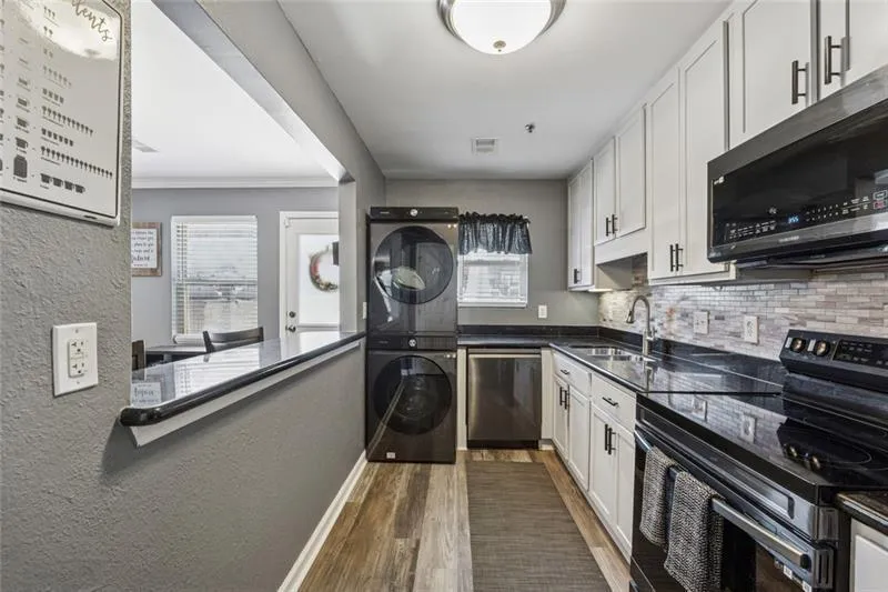 135 N River Drive Unit G, Atlanta, Georgia 30350, 2 Bedrooms Bedrooms, ,2 BathroomsBathrooms,Residential,For Sale,135 N River Drive Unit G,7617151